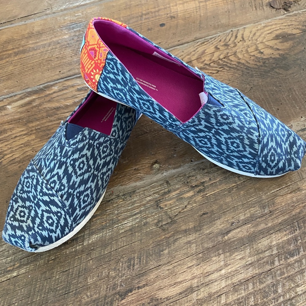 TOMS Classic Canvas